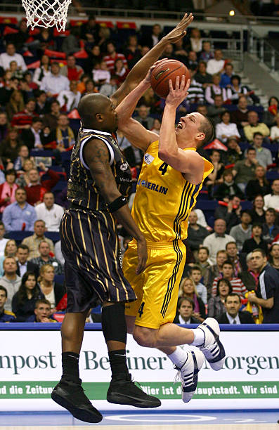 飘球不断冲 飘球不断冲