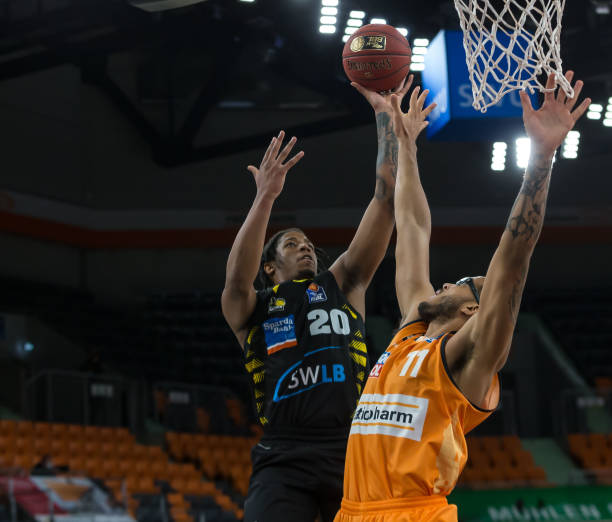 他需要在战 他需要在战