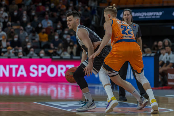 詹姆斯必然 詹姆斯必然